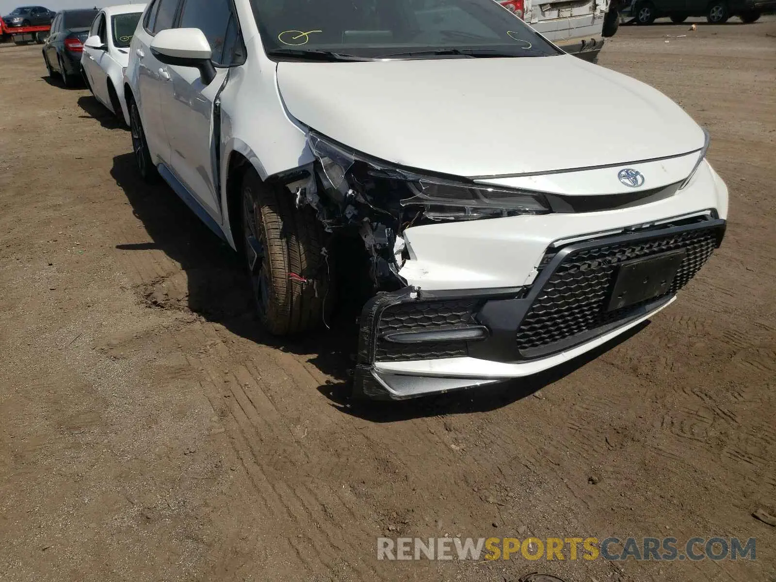 9 Photograph of a damaged car 5YFS4RCE7LP041616 TOYOTA COROLLA 2020