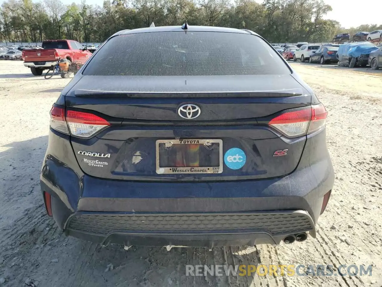 6 Photograph of a damaged car 5YFS4RCE7LP051711 TOYOTA COROLLA 2020