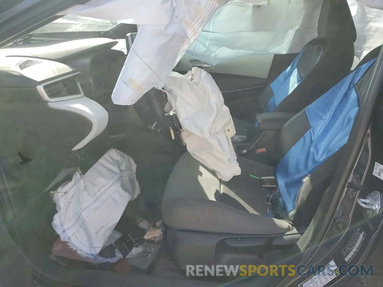 7 Photograph of a damaged car 5YFS4RCE7LP051711 TOYOTA COROLLA 2020
