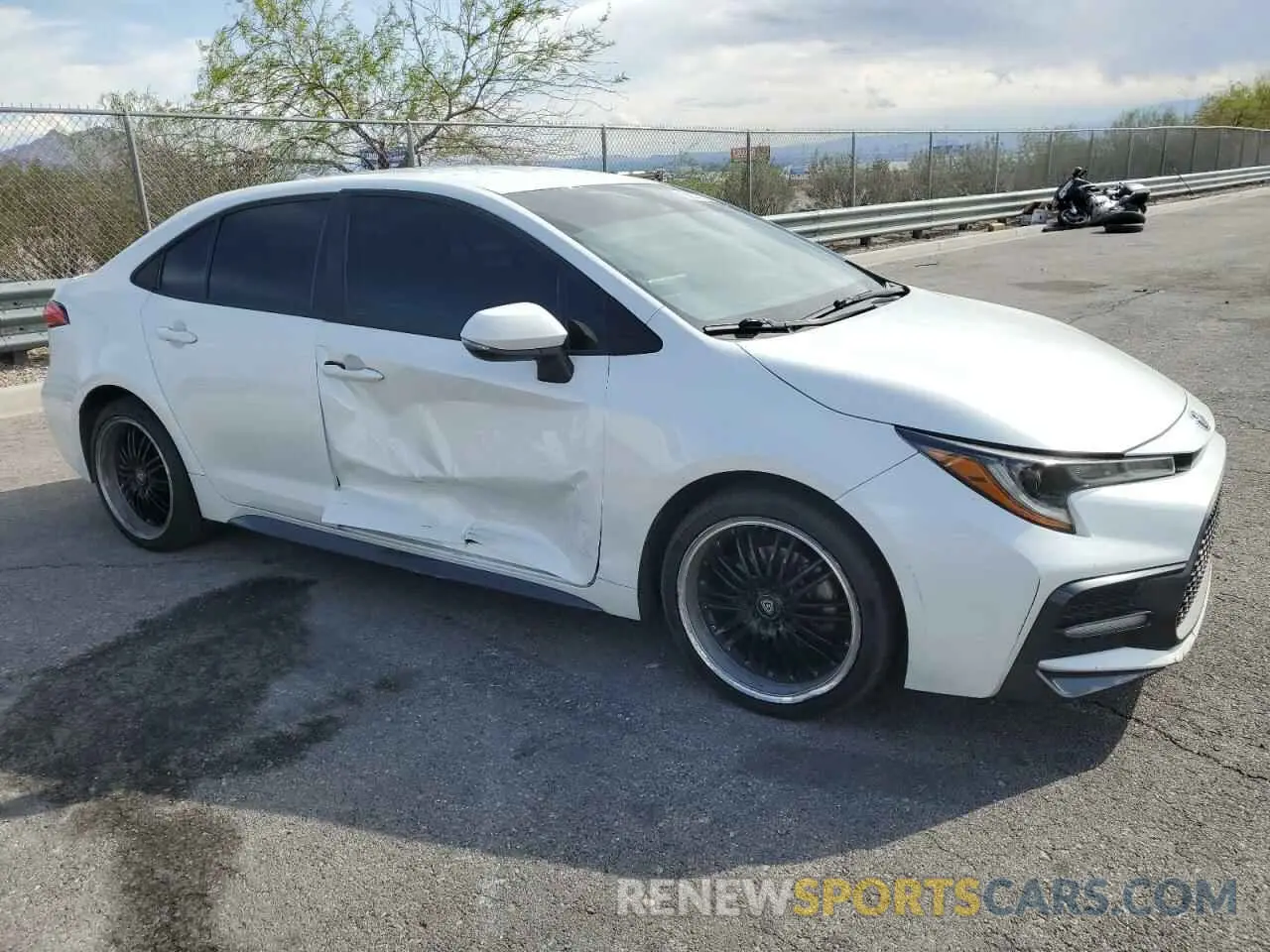 4 Фотография поврежденного автомобиля 5YFS4RCE7LP055502 TOYOTA COROLLA 2020