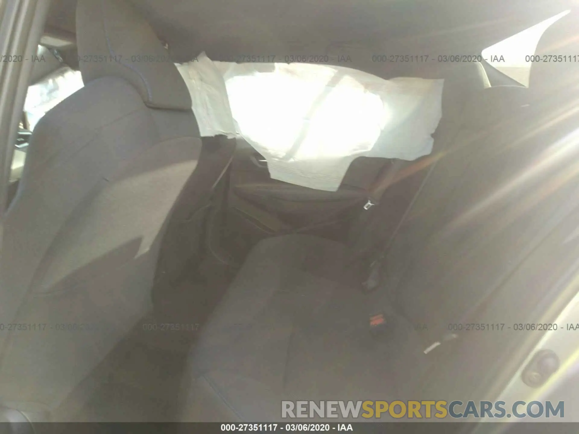 8 Photograph of a damaged car 5YFS4RCE8LP030429 TOYOTA COROLLA 2020