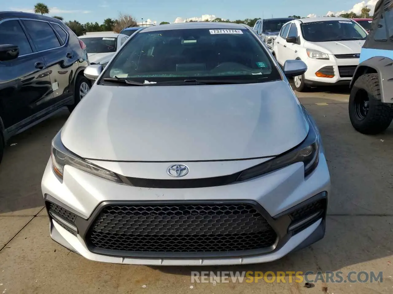 5 Photograph of a damaged car 5YFS4RCE8LP034240 TOYOTA COROLLA 2020