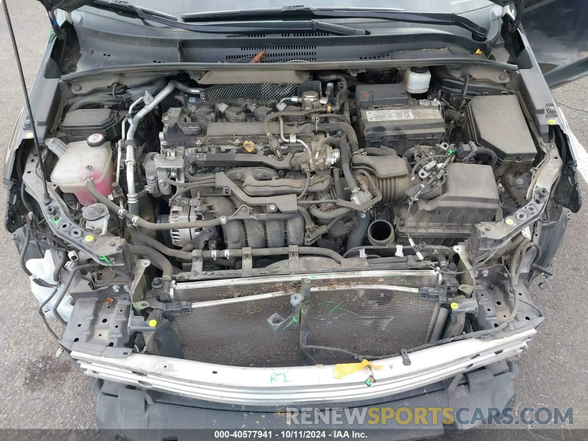 10 Photograph of a damaged car 5YFS4RCE8LP048557 TOYOTA COROLLA 2020