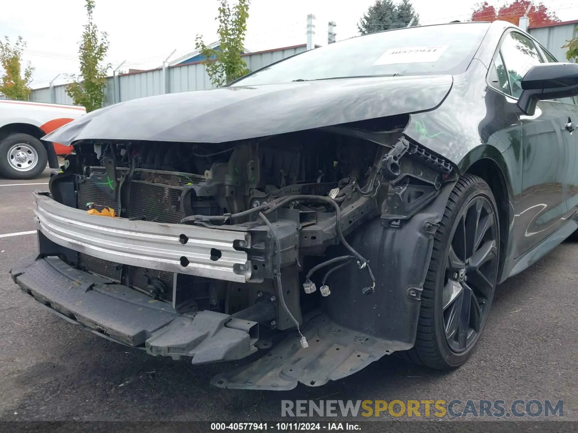 6 Photograph of a damaged car 5YFS4RCE8LP048557 TOYOTA COROLLA 2020
