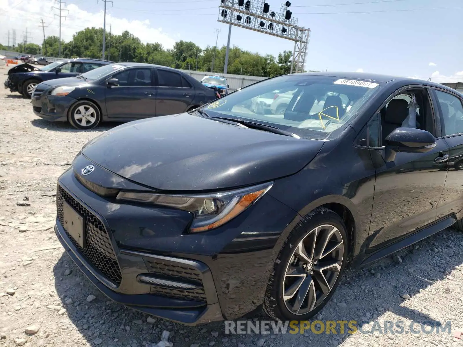 2 Photograph of a damaged car 5YFS4RCE9LP028673 TOYOTA COROLLA 2020