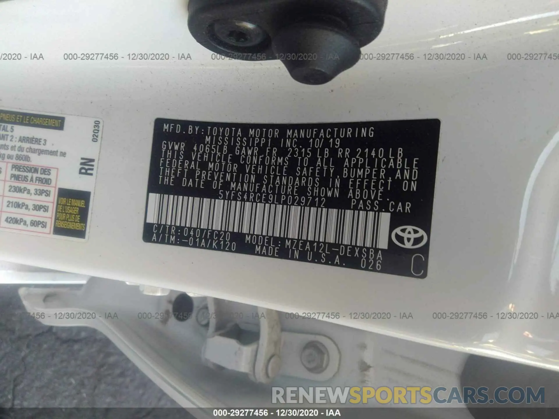 9 Photograph of a damaged car 5YFS4RCE9LP029712 TOYOTA COROLLA 2020