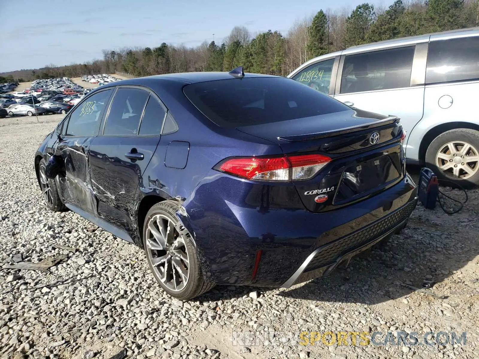 3 Photograph of a damaged car 5YFS4RCE9LP032786 TOYOTA COROLLA 2020