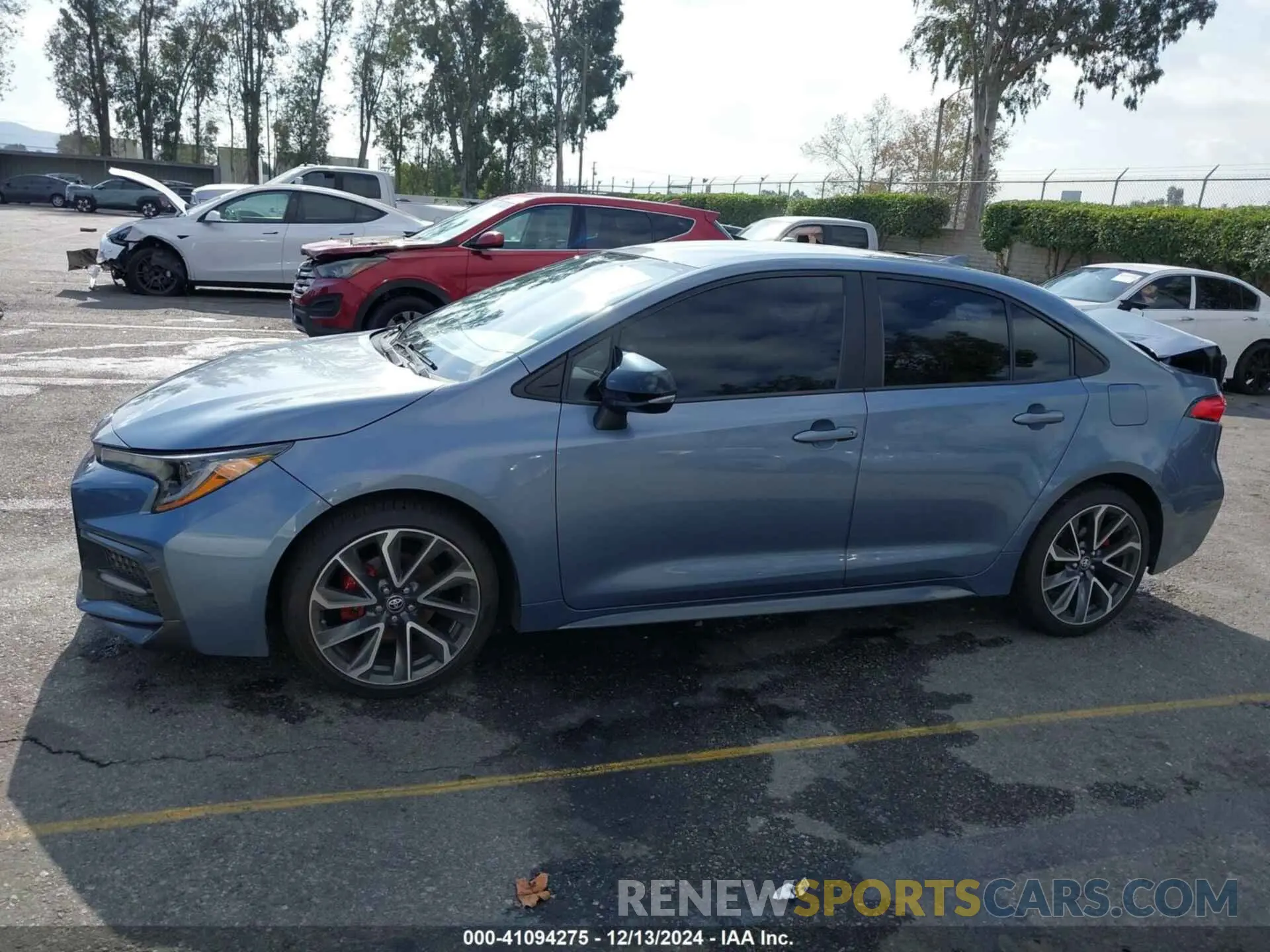 15 Photograph of a damaged car 5YFS4RCE9LP042394 TOYOTA COROLLA 2020