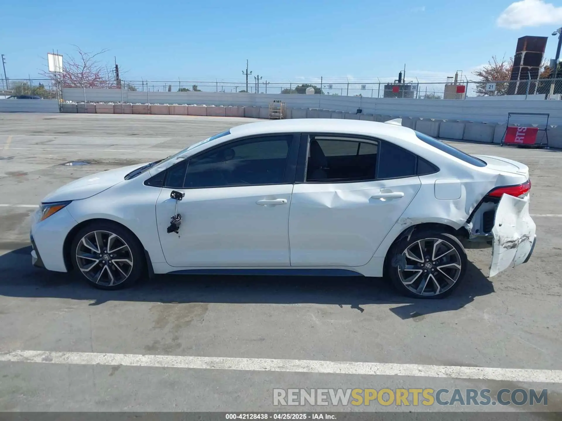 14 Фотография поврежденного автомобиля 5YFS4RCE9LP043707 TOYOTA COROLLA 2020