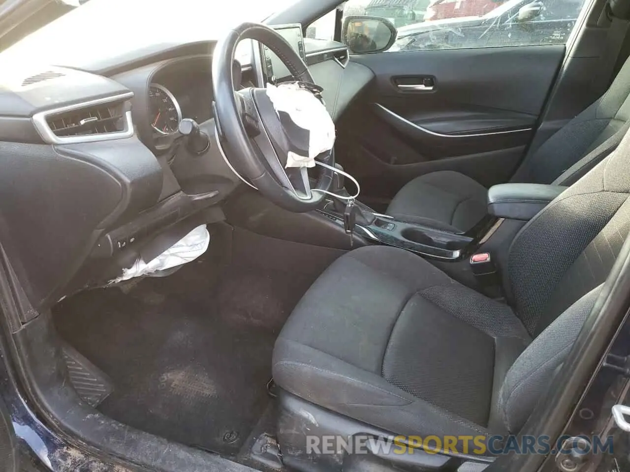 7 Photograph of a damaged car 5YFS4RCE9LP049331 TOYOTA COROLLA 2020