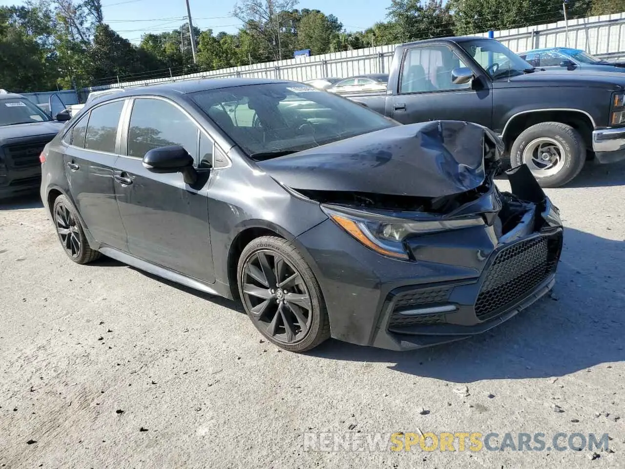 4 Photograph of a damaged car 5YFS4RCEXLP034773 TOYOTA COROLLA 2020