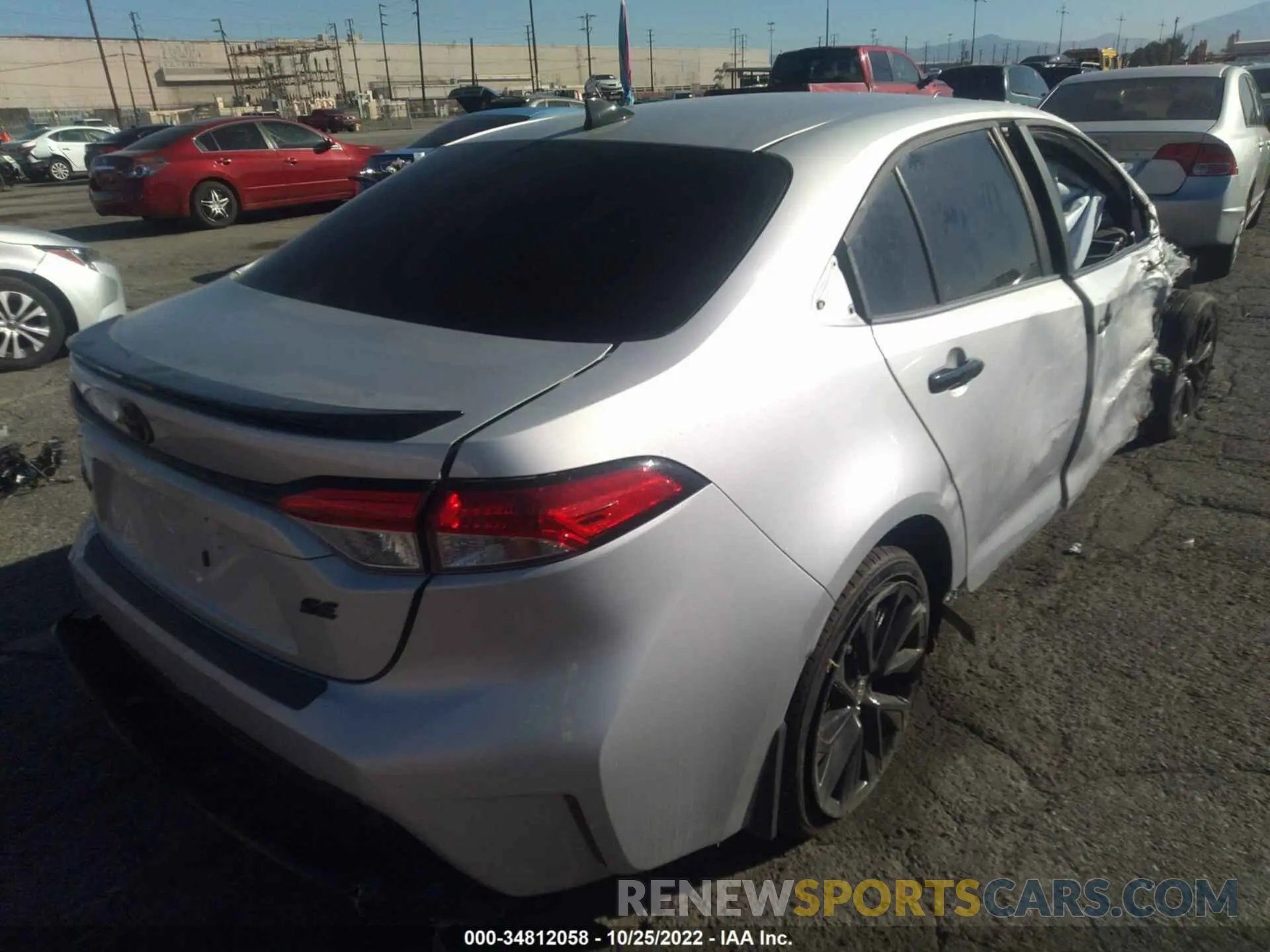 4 Photograph of a damaged car 5YFS4RCEXLP036507 TOYOTA COROLLA 2020