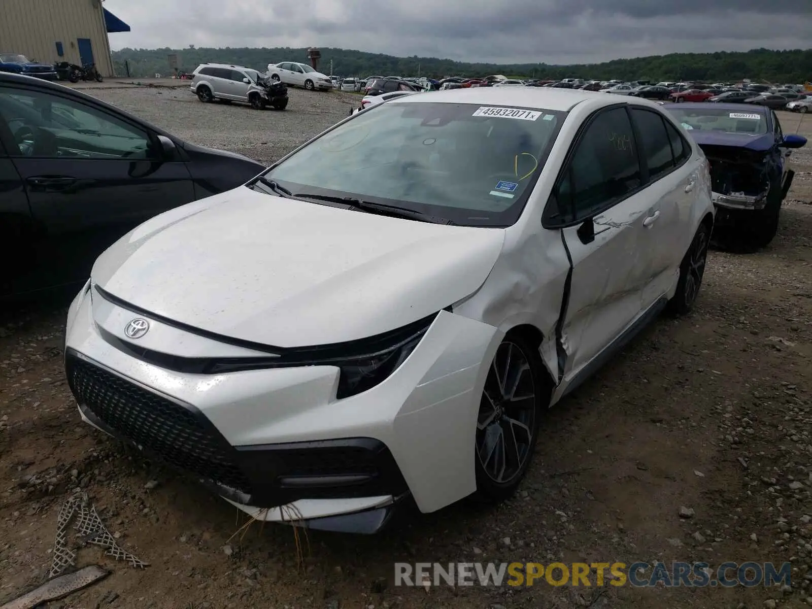 2 Photograph of a damaged car 5YFS4RCEXLP052982 TOYOTA COROLLA 2020