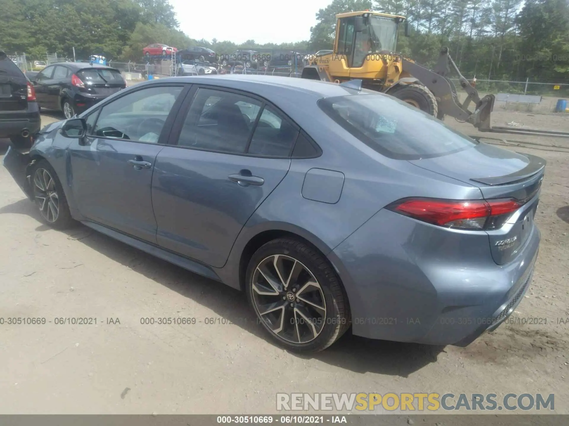 3 Photograph of a damaged car 5YFT4RCE0LP015427 TOYOTA COROLLA 2020