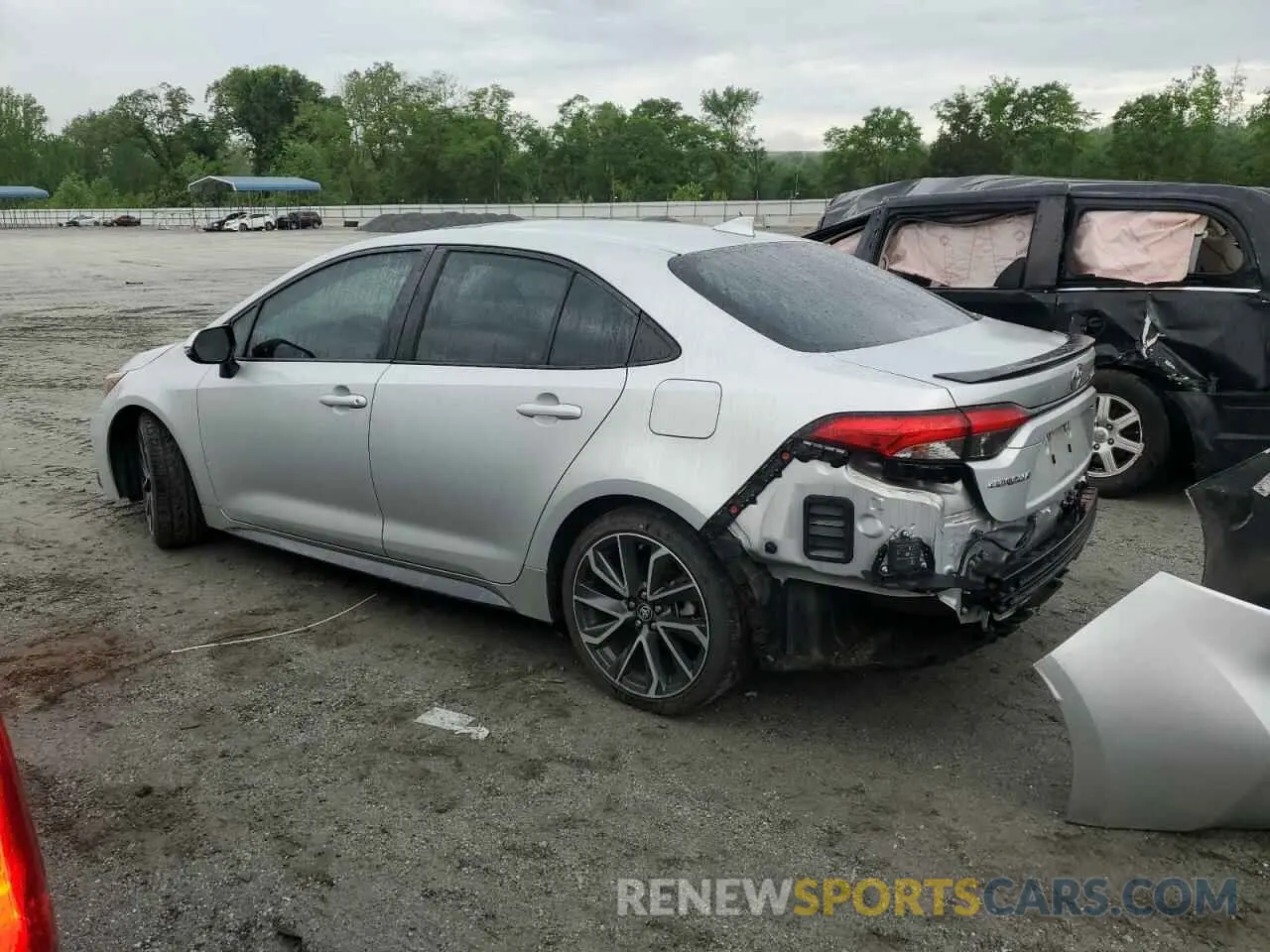 2 Photograph of a damaged car 5YFT4RCE1LP019972 TOYOTA COROLLA 2020