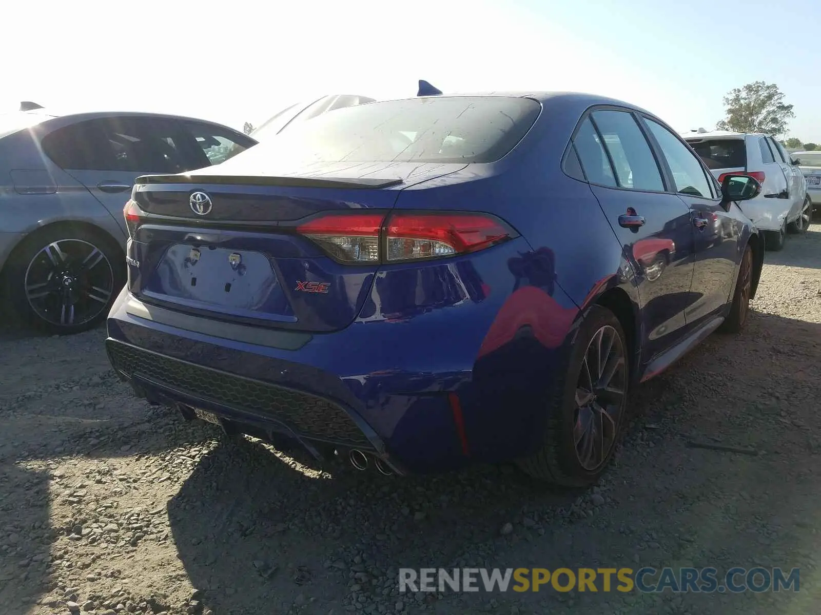 4 Photograph of a damaged car 5YFT4RCE6LP035908 TOYOTA COROLLA 2020