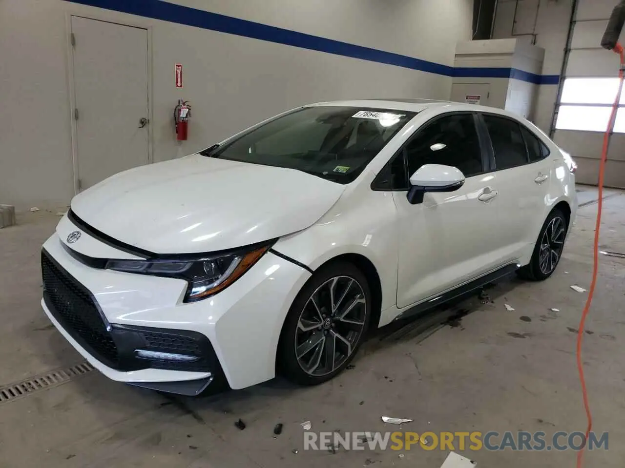 1 Photograph of a damaged car 5YFT4RCE8LP010511 TOYOTA COROLLA 2020