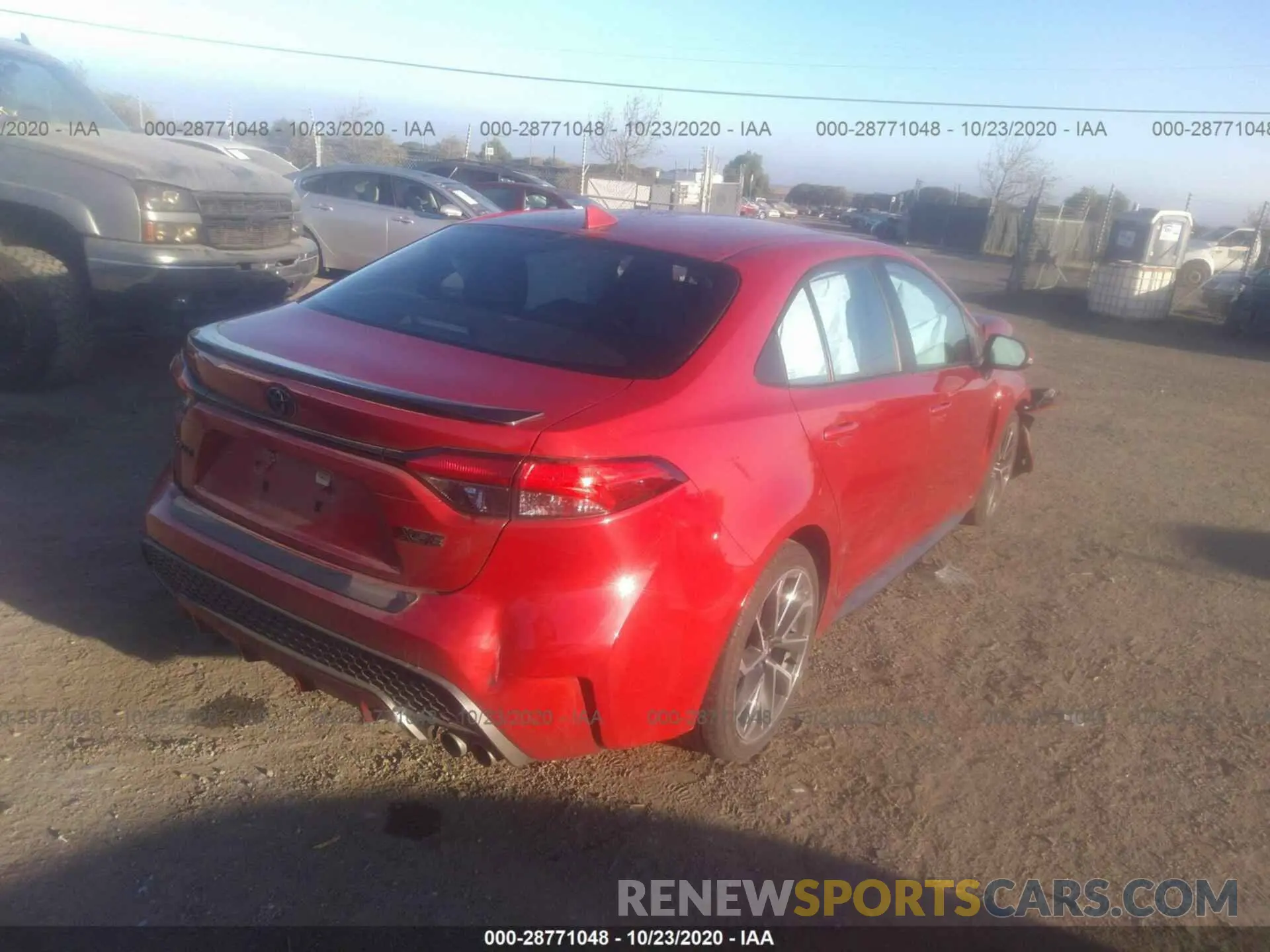4 Photograph of a damaged car 5YFT4RCE8LP026174 TOYOTA COROLLA 2020