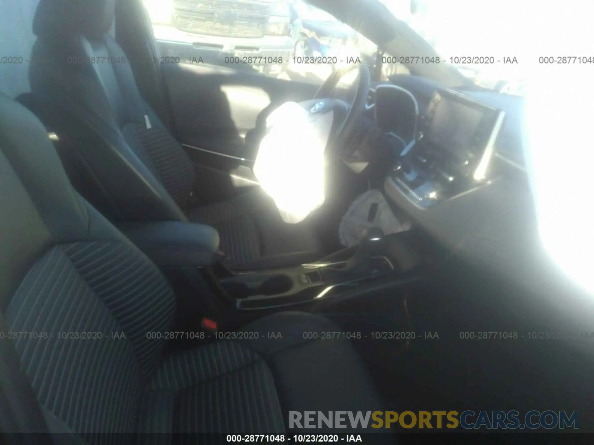 5 Photograph of a damaged car 5YFT4RCE8LP026174 TOYOTA COROLLA 2020