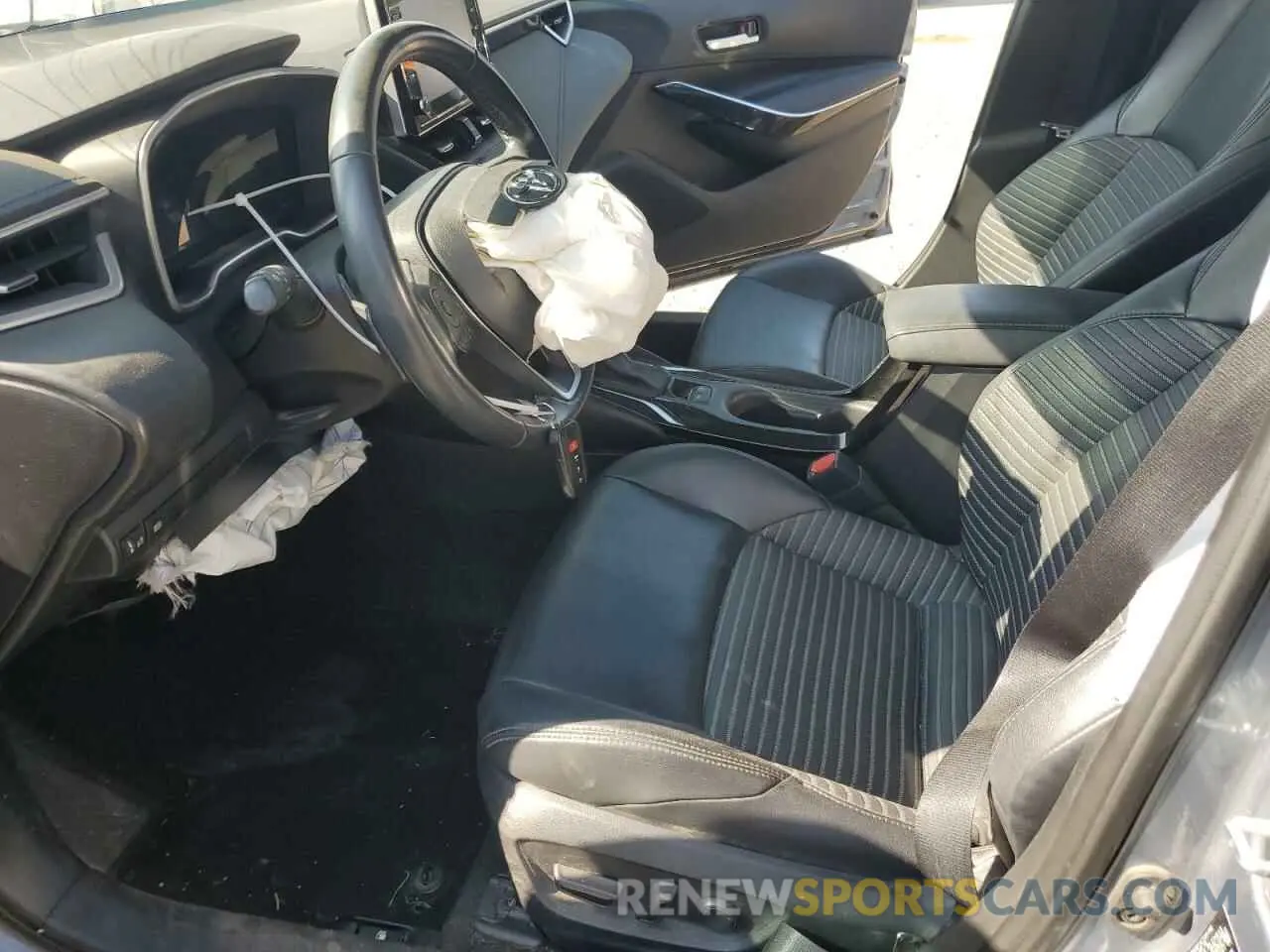 7 Photograph of a damaged car 5YFT4RCEXLP031456 TOYOTA COROLLA 2020