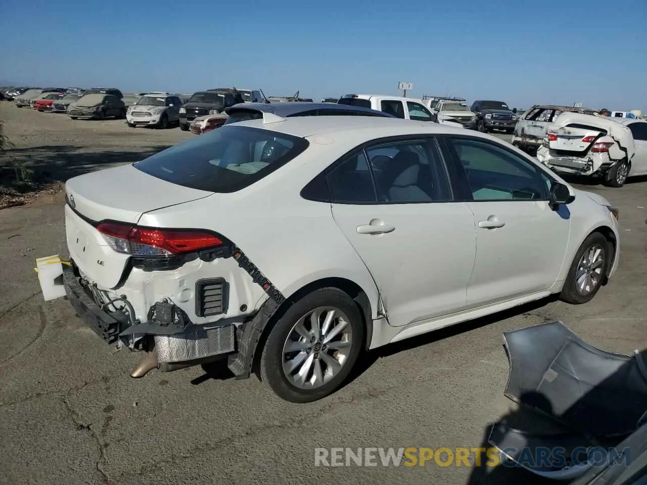 3 Photograph of a damaged car 5YFVPRAE3LP144880 TOYOTA COROLLA 2020