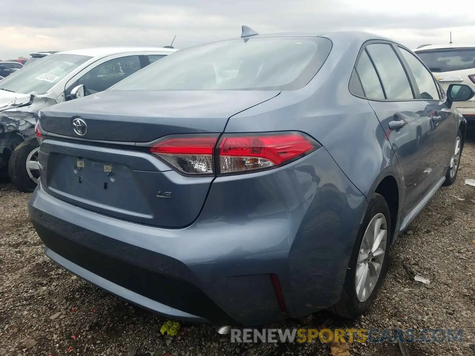 4 Photograph of a damaged car 5YFVPRAE8LP115746 TOYOTA COROLLA 2020