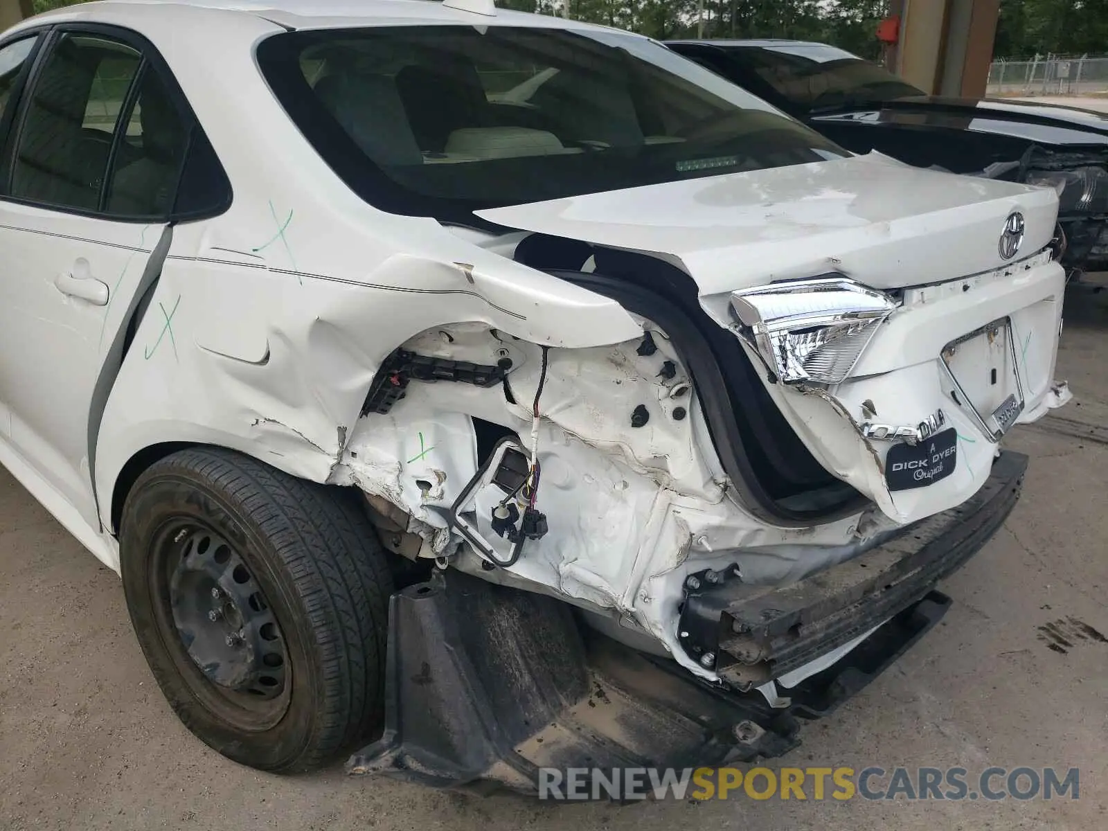 9 Photograph of a damaged car JTDDPRAE3LJ017255 TOYOTA COROLLA 2020