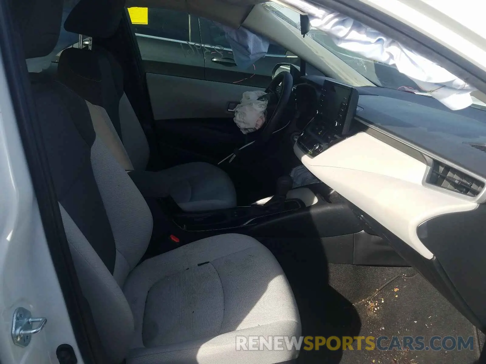 5 Photograph of a damaged car JTDDPRAE5LJ014924 TOYOTA COROLLA 2020