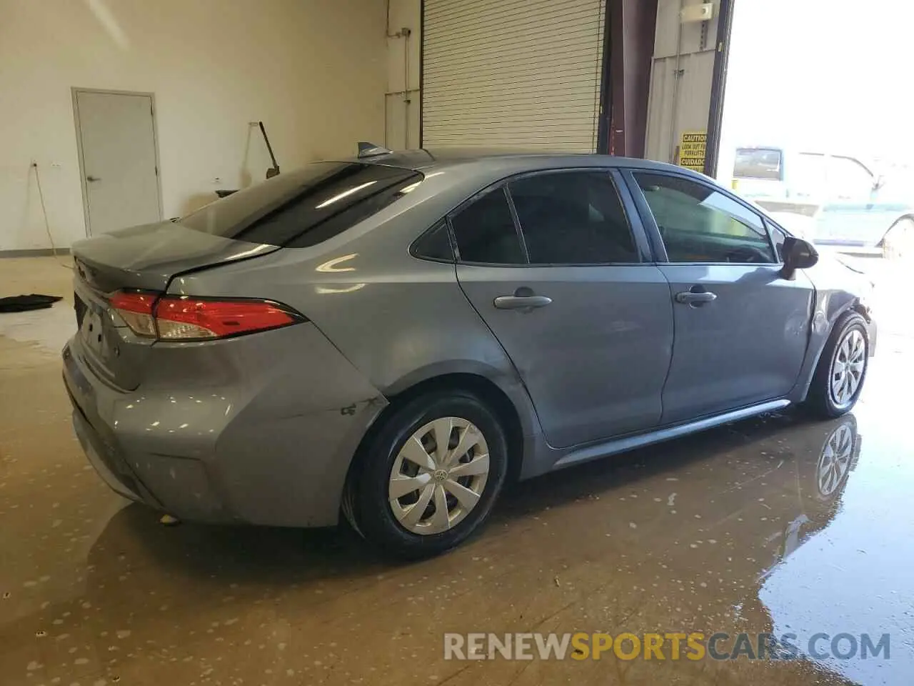 3 Photograph of a damaged car JTDDPRAE5LJ102422 TOYOTA COROLLA 2020
