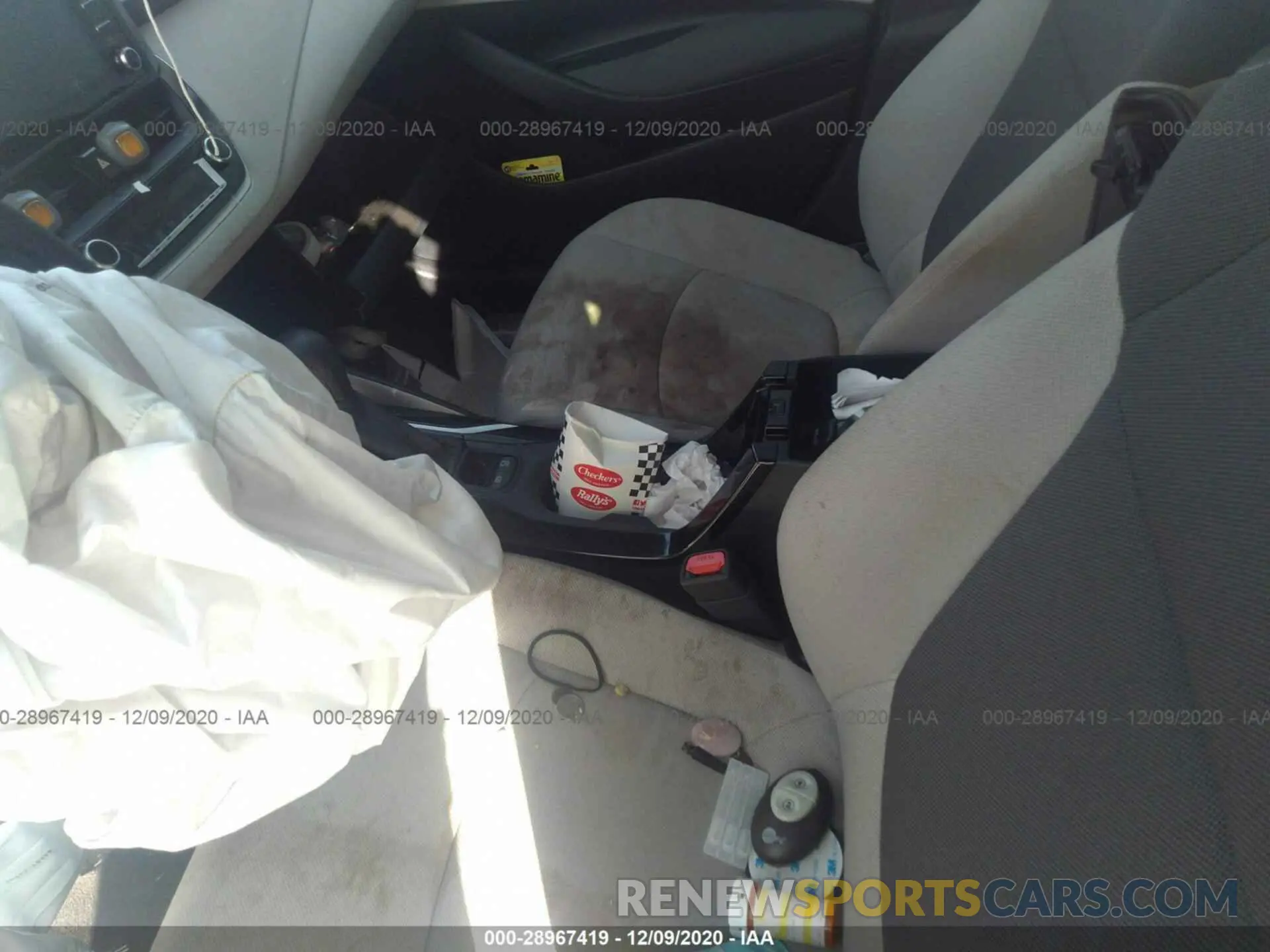 5 Photograph of a damaged car JTDDPRAE7LJ012432 TOYOTA COROLLA 2020