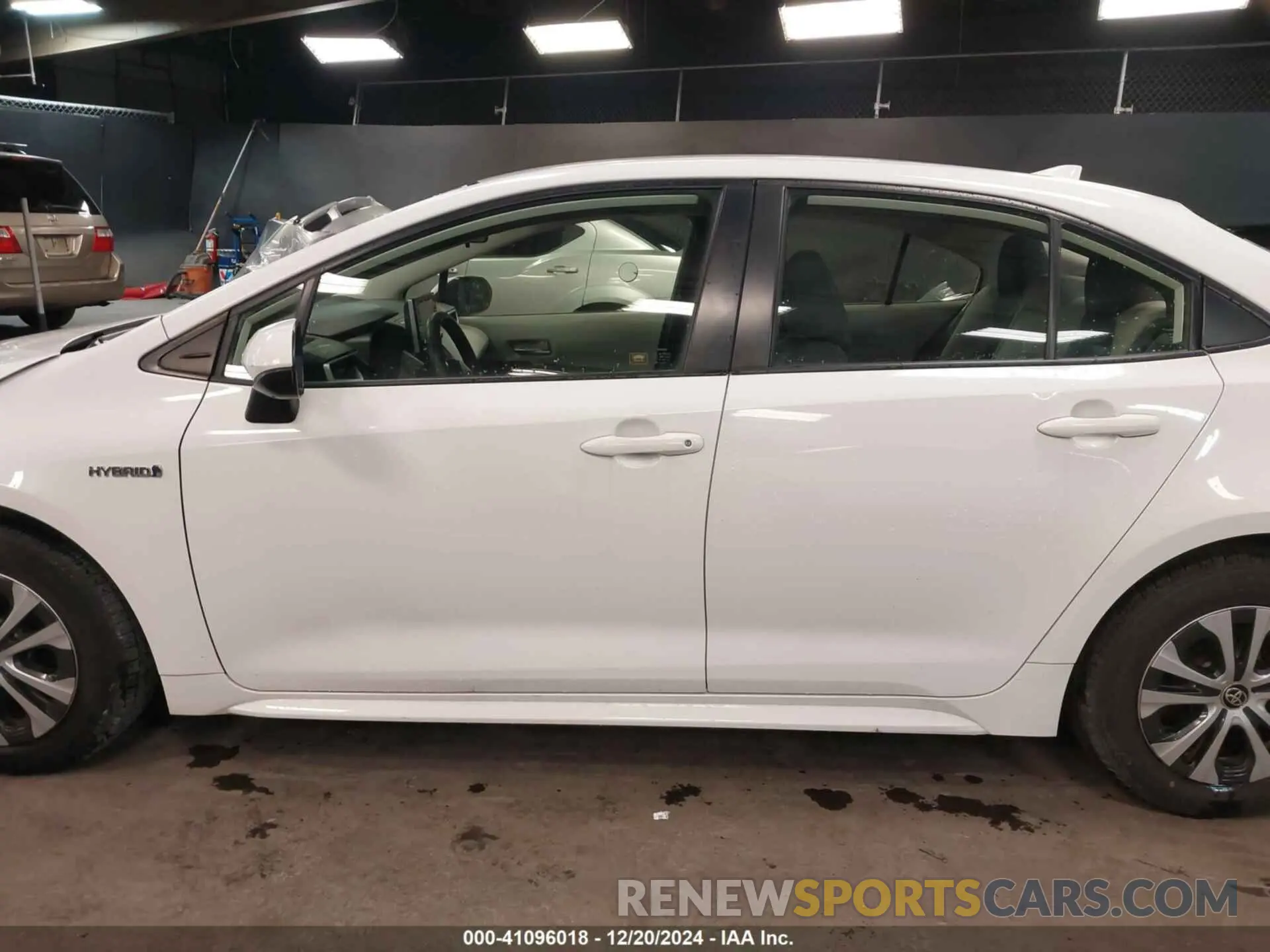 14 Photograph of a damaged car JTDEBRBE0LJ000396 TOYOTA COROLLA 2020