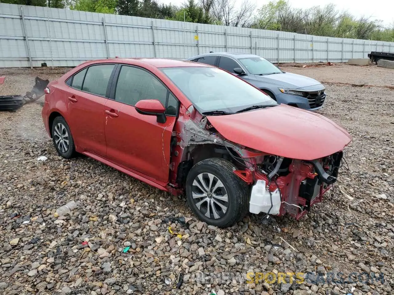 4 Фотография поврежденного автомобиля JTDEBRBE0LJ004027 TOYOTA COROLLA 2020