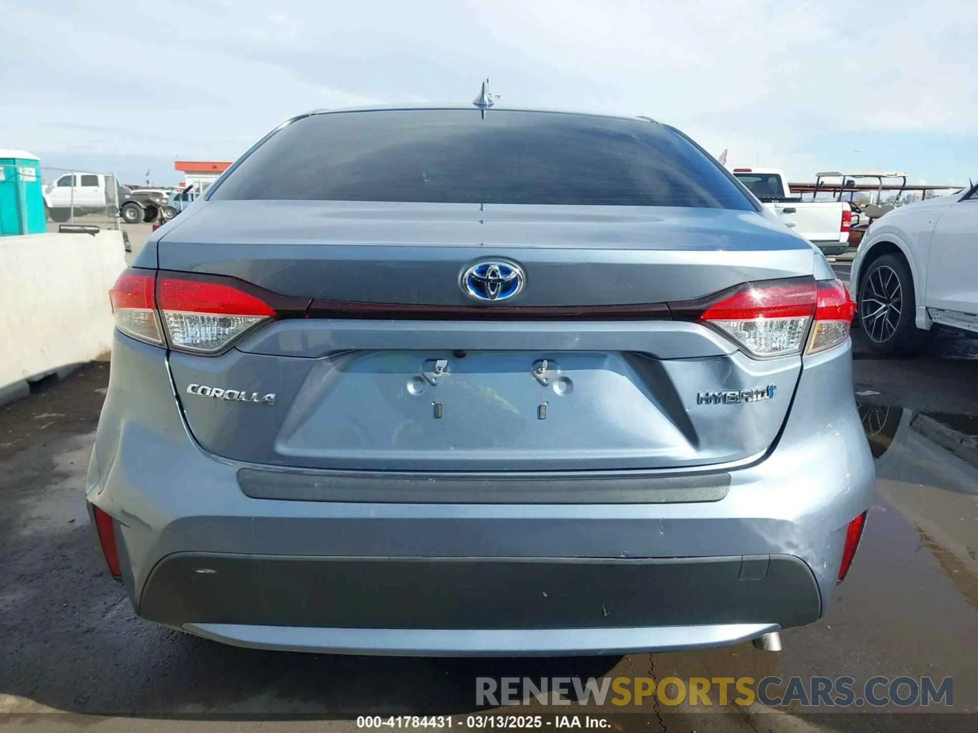 16 Photograph of a damaged car JTDEBRBE0LJ010989 TOYOTA COROLLA 2020