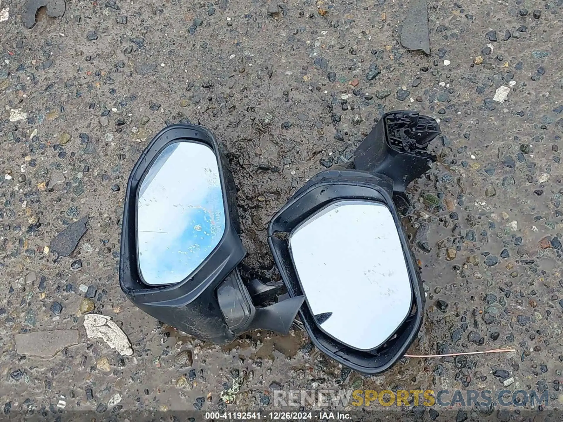 12 Фотография поврежденного автомобиля JTDEBRBE0LJ012466 TOYOTA COROLLA 2020