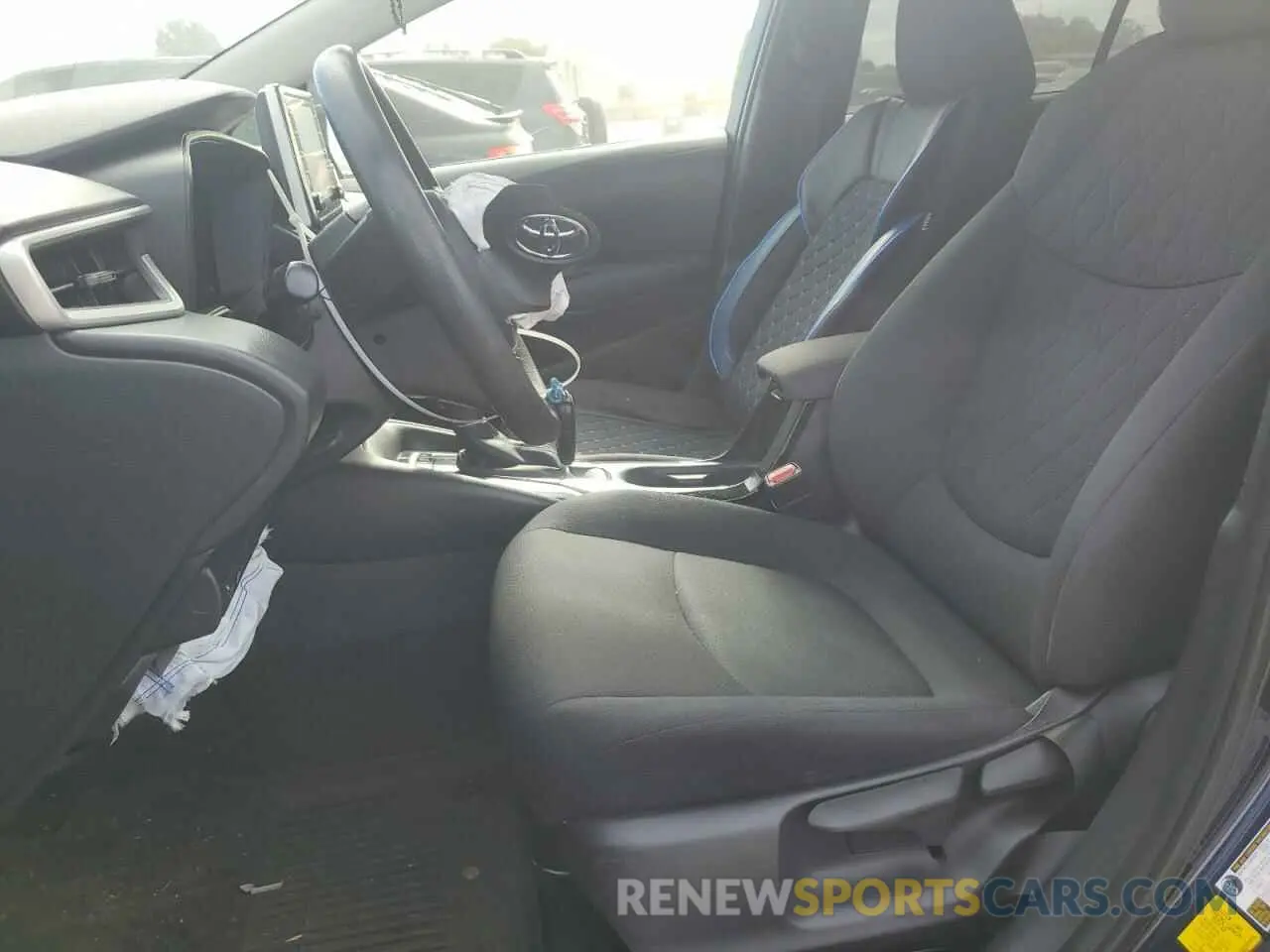 7 Photograph of a damaged car JTDEBRBE0LJ016856 TOYOTA COROLLA 2020