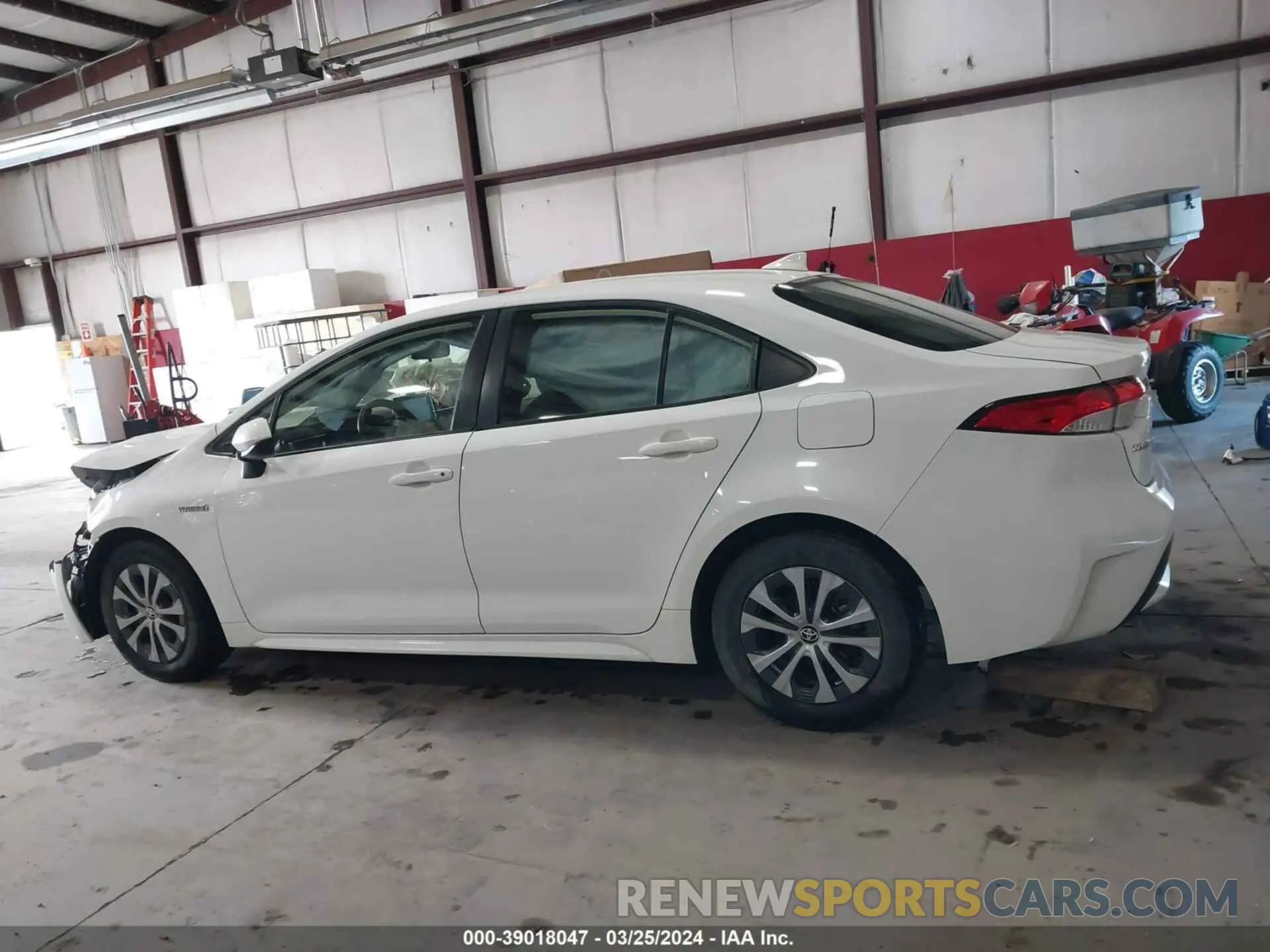 14 Photograph of a damaged car JTDEBRBE1LJ002884 TOYOTA COROLLA 2020