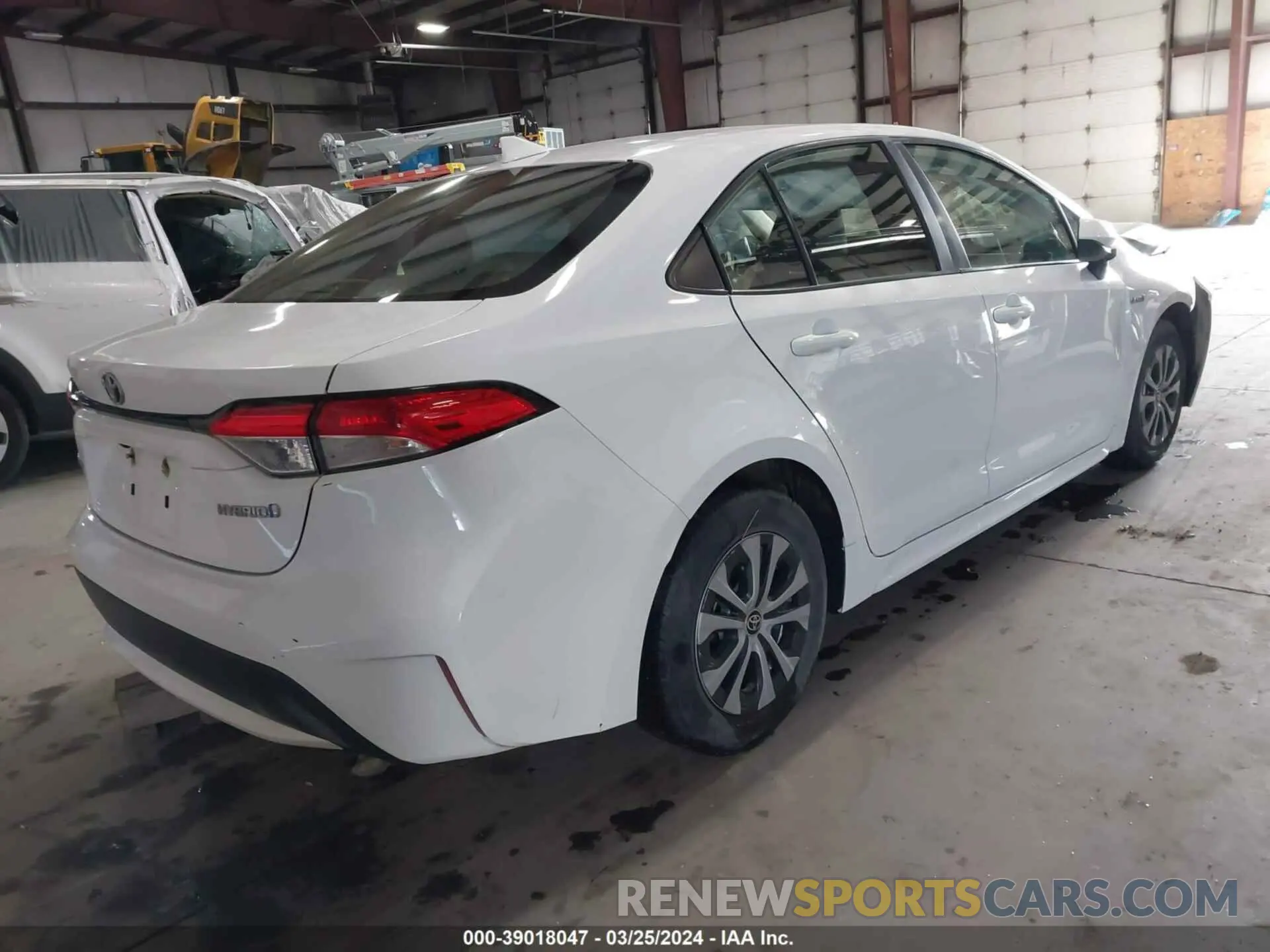 4 Photograph of a damaged car JTDEBRBE1LJ002884 TOYOTA COROLLA 2020