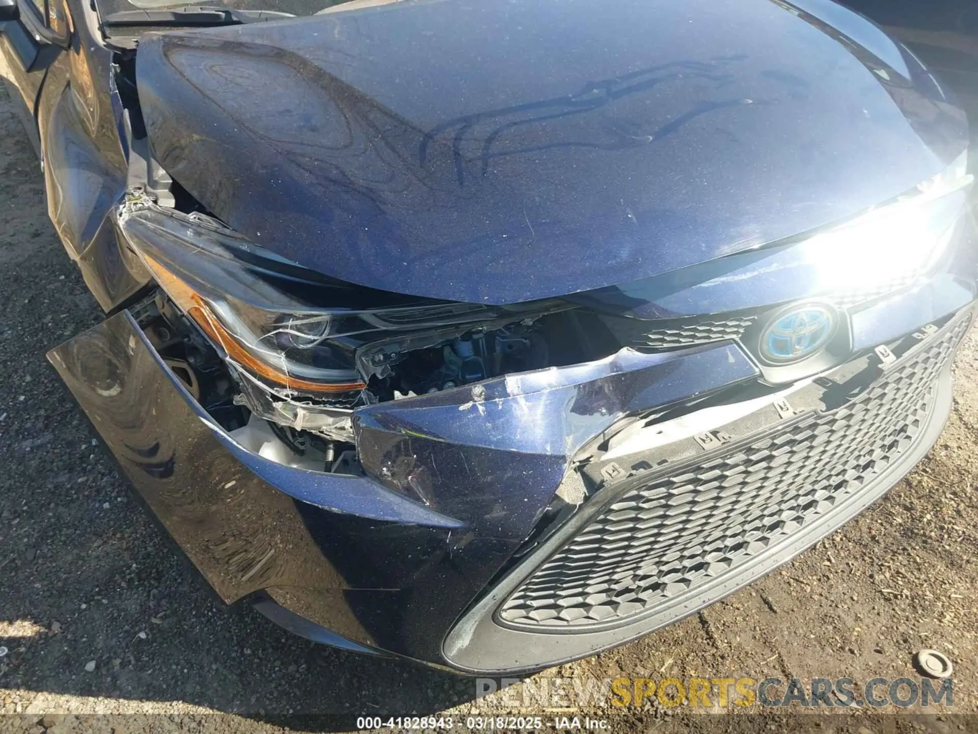 6 Photograph of a damaged car JTDEBRBE2LJ028118 TOYOTA COROLLA 2020