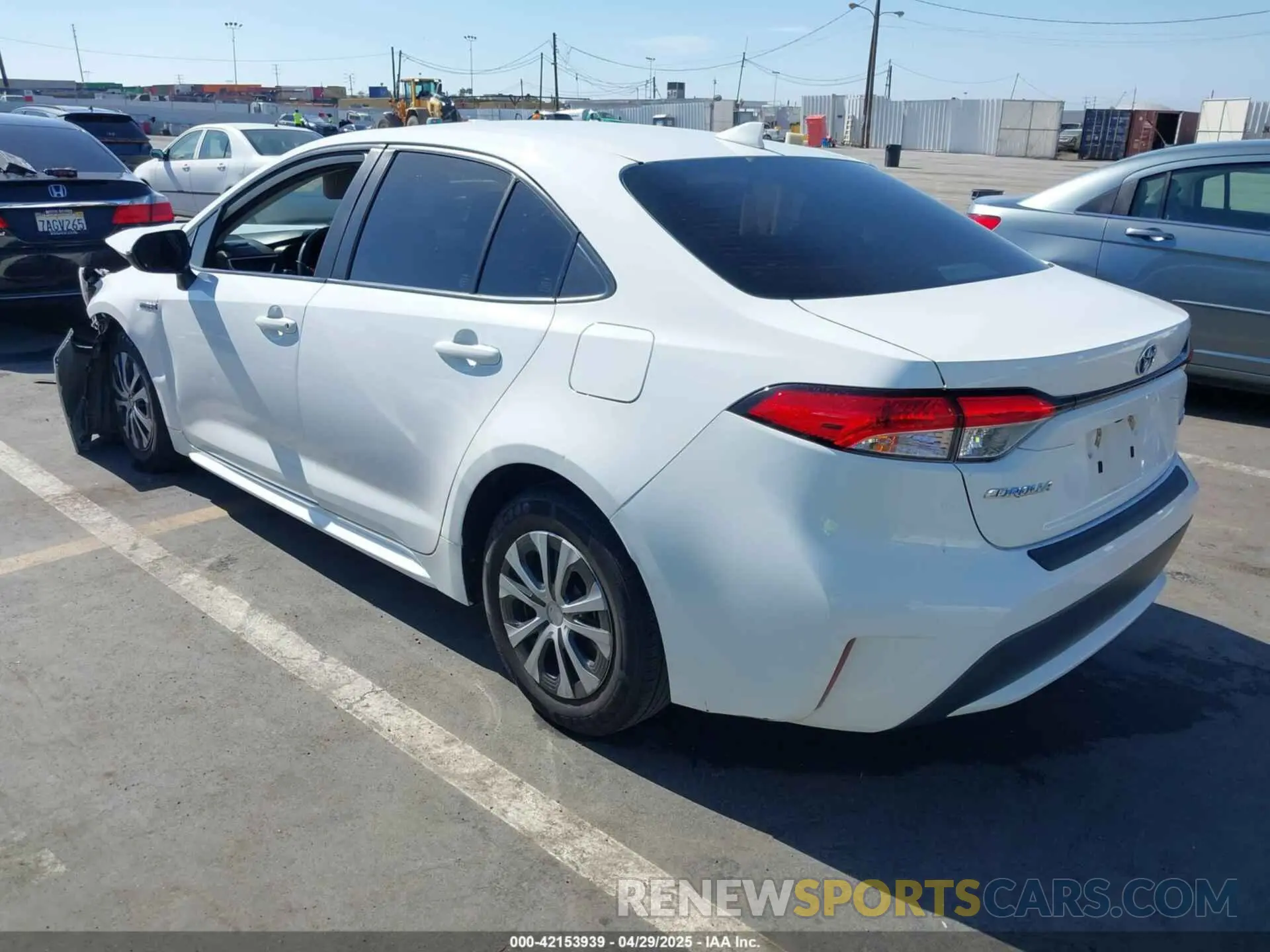 3 Фотография поврежденного автомобиля JTDEBRBE3LJ017693 TOYOTA COROLLA 2020
