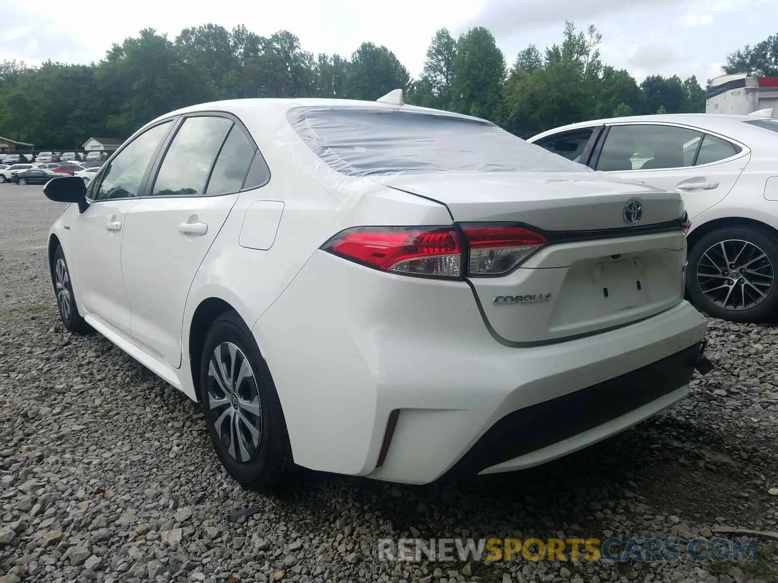 3 Photograph of a damaged car JTDEBRBE4LJ005729 TOYOTA COROLLA 2020