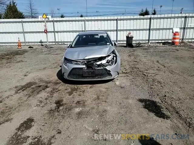 10 Photograph of a damaged car JTDEBRBE4LJ007061 TOYOTA COROLLA 2020