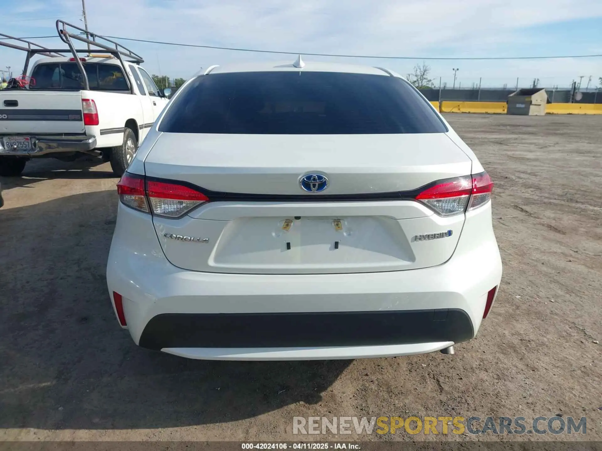 17 Фотография поврежденного автомобиля JTDEBRBE4LJ019579 TOYOTA COROLLA 2020