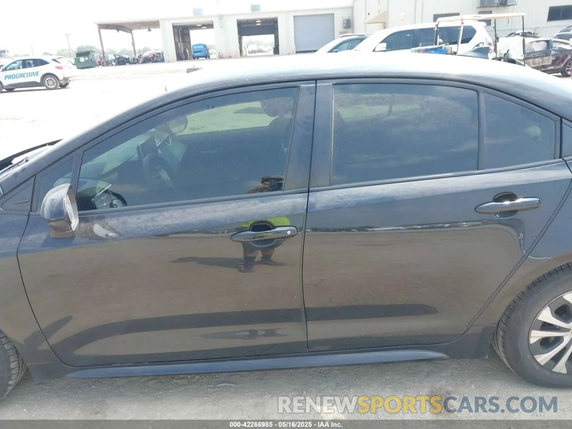 14 Photograph of a damaged car JTDEBRBE4LJ024099 TOYOTA COROLLA 2020