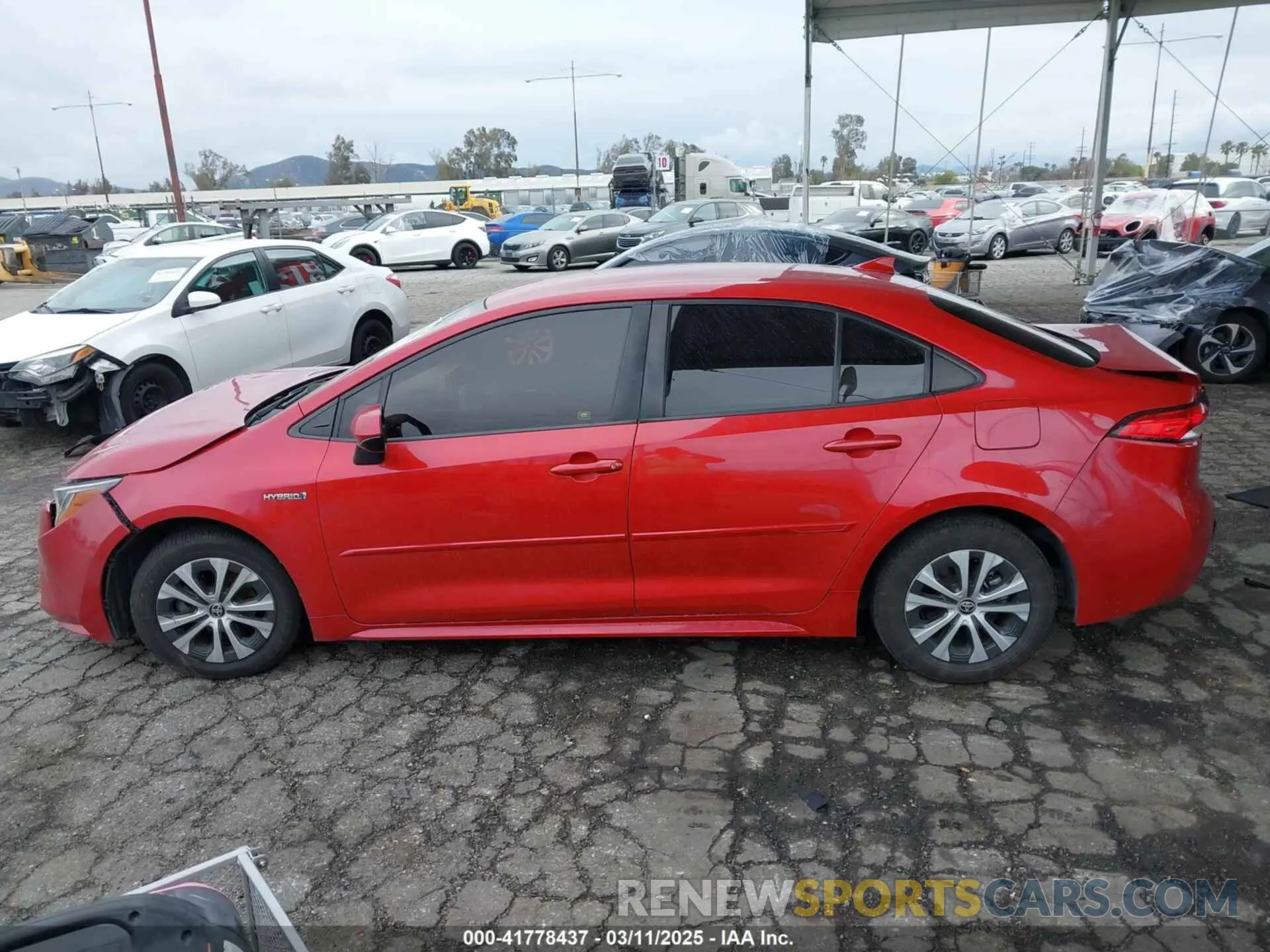 14 Фотография поврежденного автомобиля JTDEBRBE5LJ006033 TOYOTA COROLLA 2020