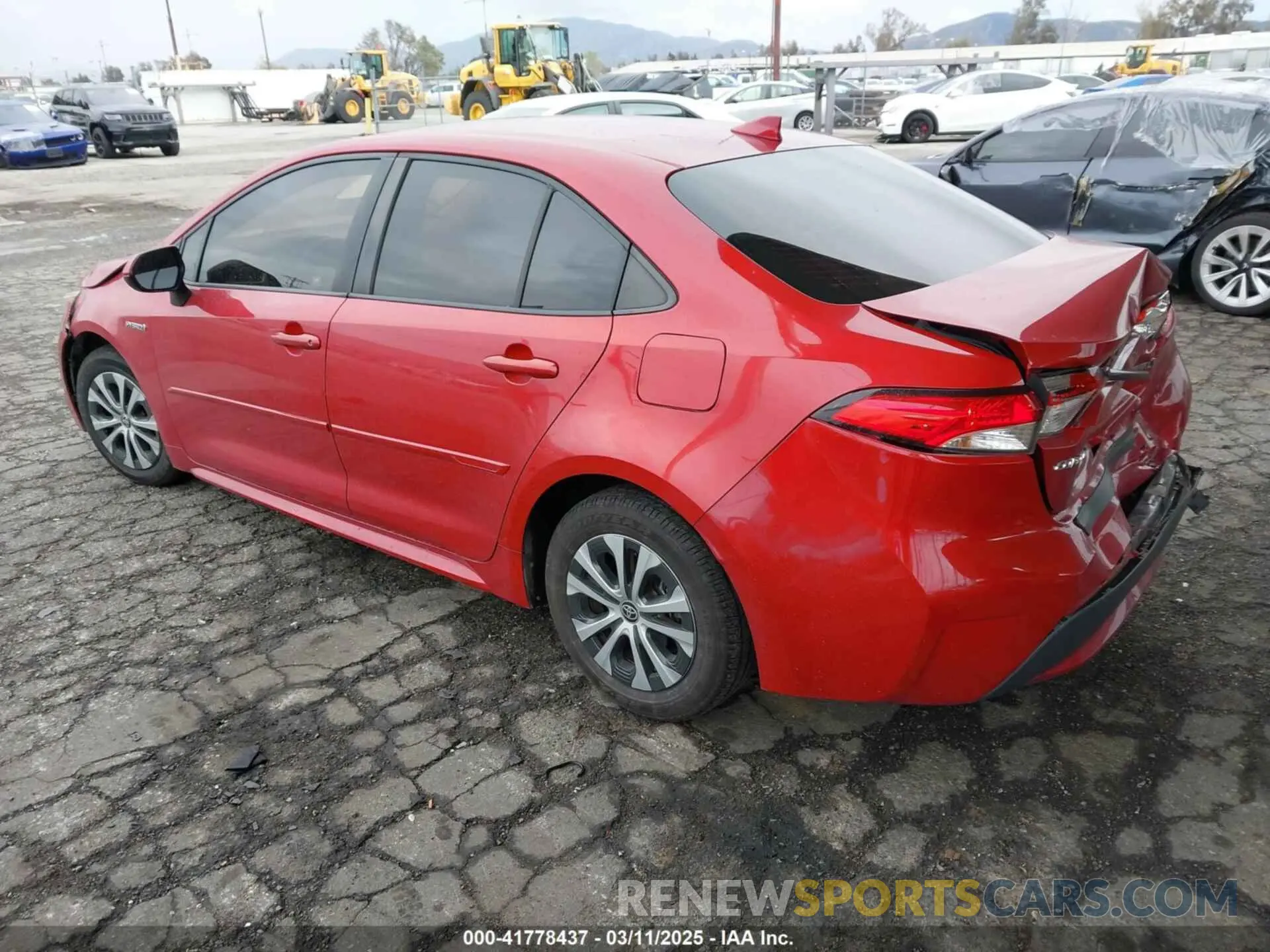 3 Фотография поврежденного автомобиля JTDEBRBE5LJ006033 TOYOTA COROLLA 2020