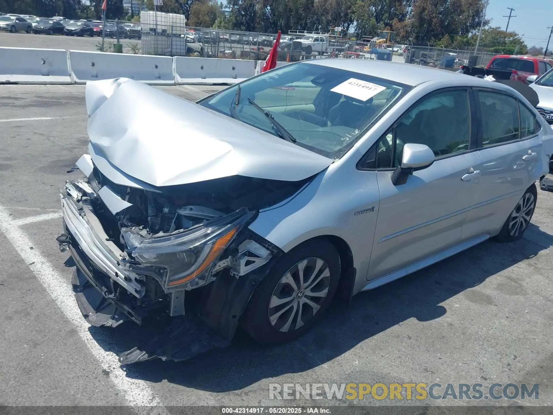 2 Photograph of a damaged car JTDEBRBE6LJ010706 TOYOTA COROLLA 2020