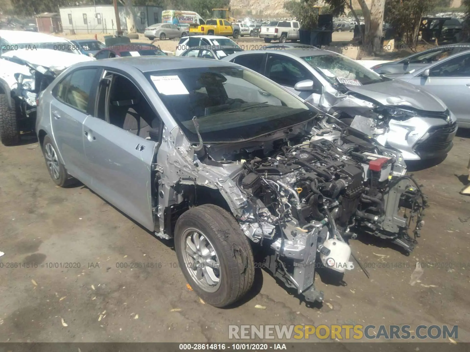 1 Photograph of a damaged car JTDEBRBE6LJ015520 TOYOTA COROLLA 2020