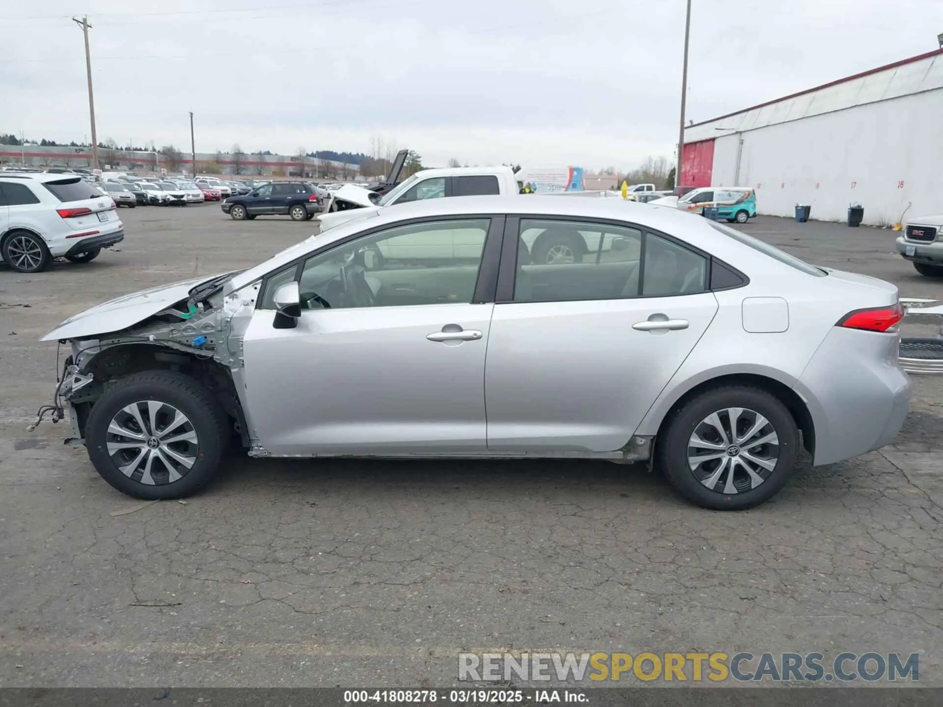 15 Photograph of a damaged car JTDEBRBE7LJ003697 TOYOTA COROLLA 2020