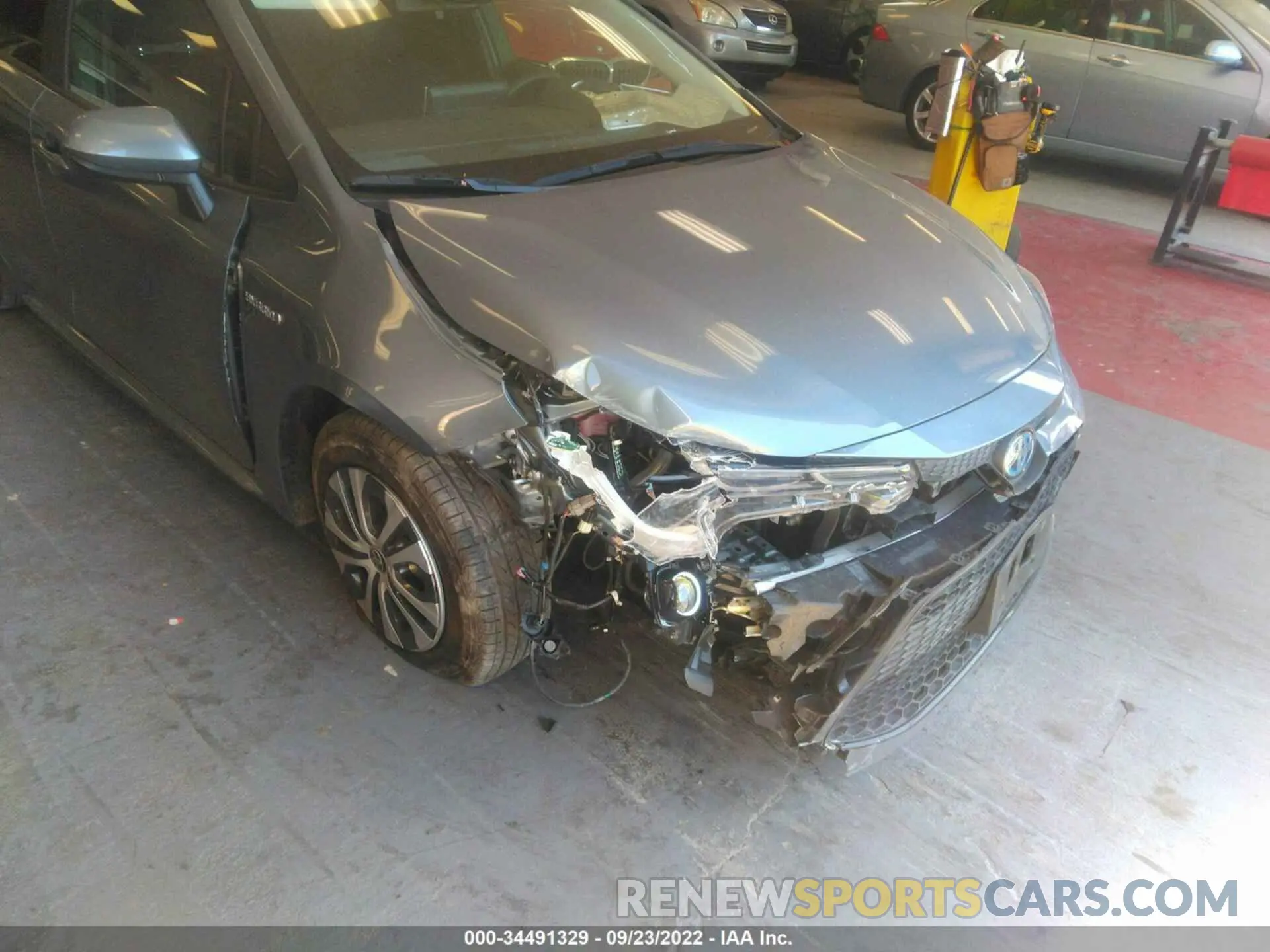6 Photograph of a damaged car JTDEBRBE7LJ031418 TOYOTA COROLLA 2020
