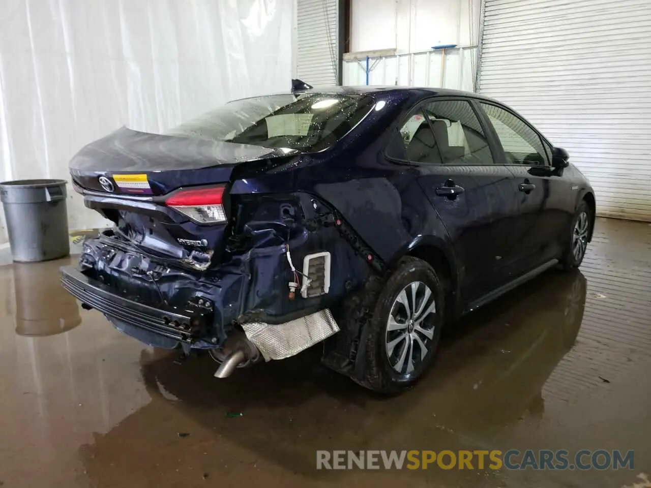 4 Photograph of a damaged car JTDEBRBE8LJ009203 TOYOTA COROLLA 2020